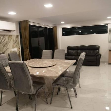 Stayhaven Starmount 4Bhk & Pool Βομβάη Εξωτερικό φωτογραφία