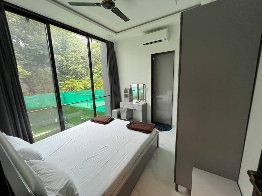 Stayhaven Starmount 4Bhk & Pool Βομβάη Εξωτερικό φωτογραφία