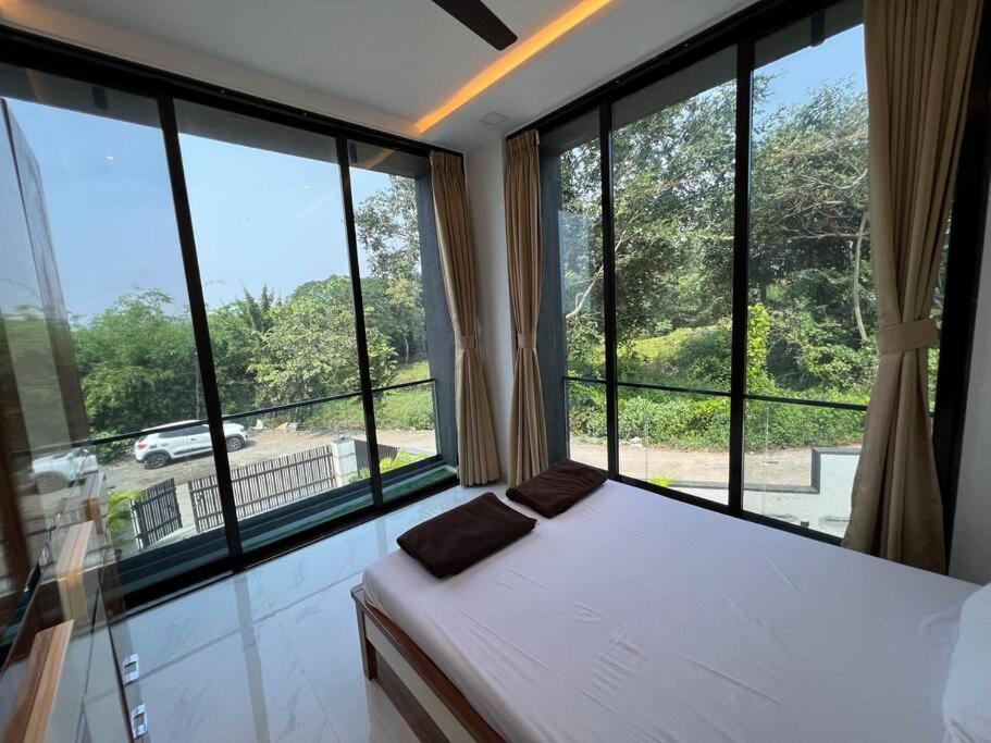 Stayhaven Starmount 4Bhk & Pool Βομβάη Εξωτερικό φωτογραφία
